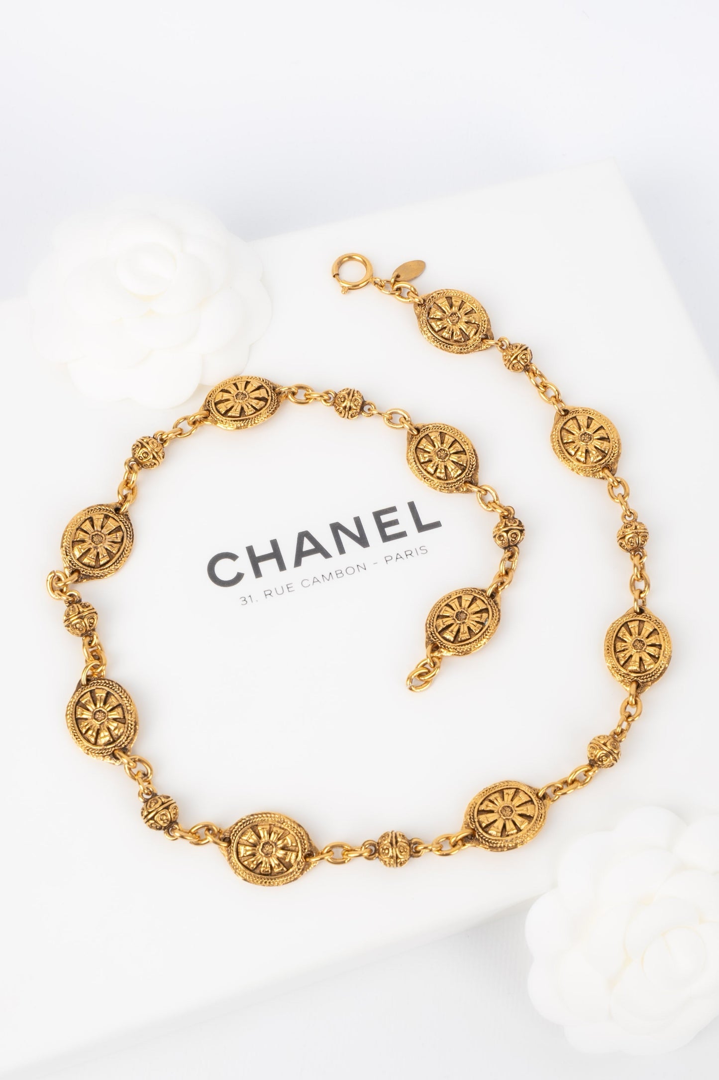 Collier dor Chanel 1980s