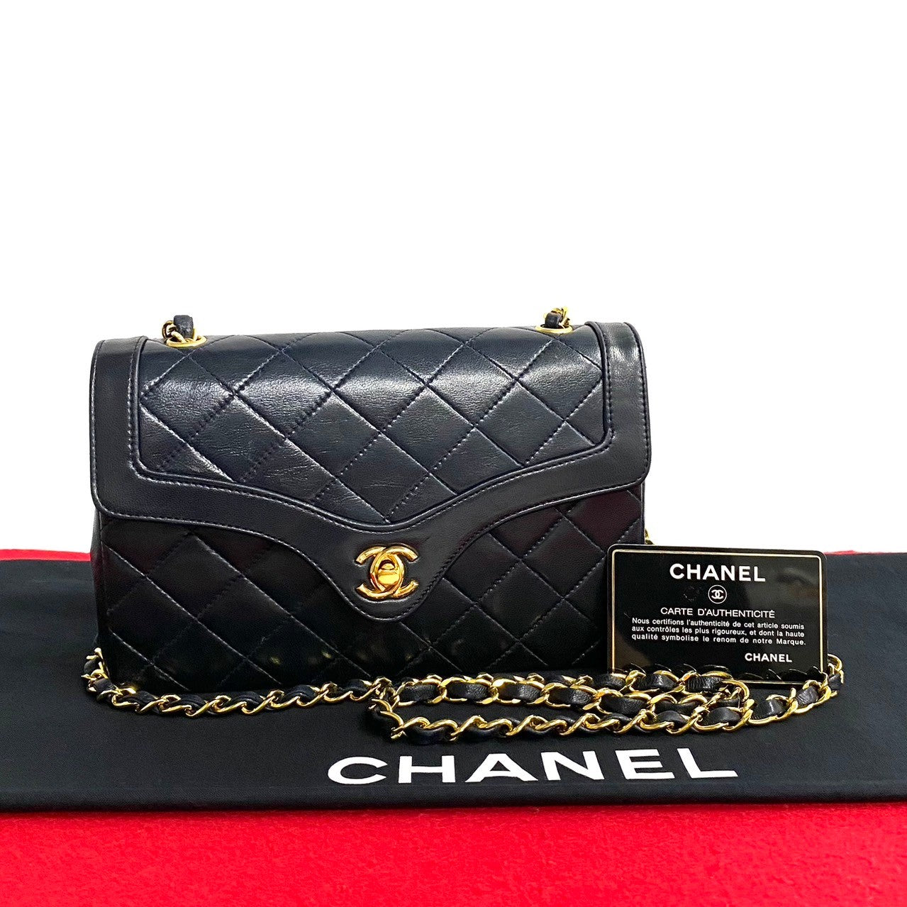Chanel CC Matelasse Flap Bag  Leather Crossbody Bag in New Condition