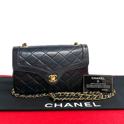 Chanel CC Matelasse Flap Bag  Leather Crossbody Bag in New Condition
