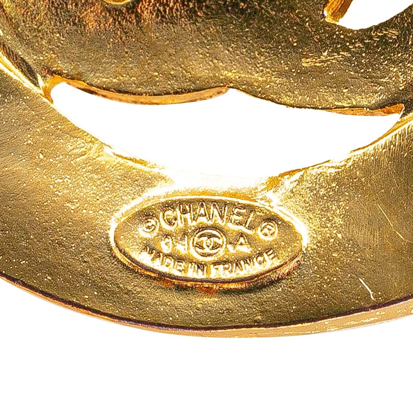 Gold Chanel Gold Plated CC Round Pendant Necklace