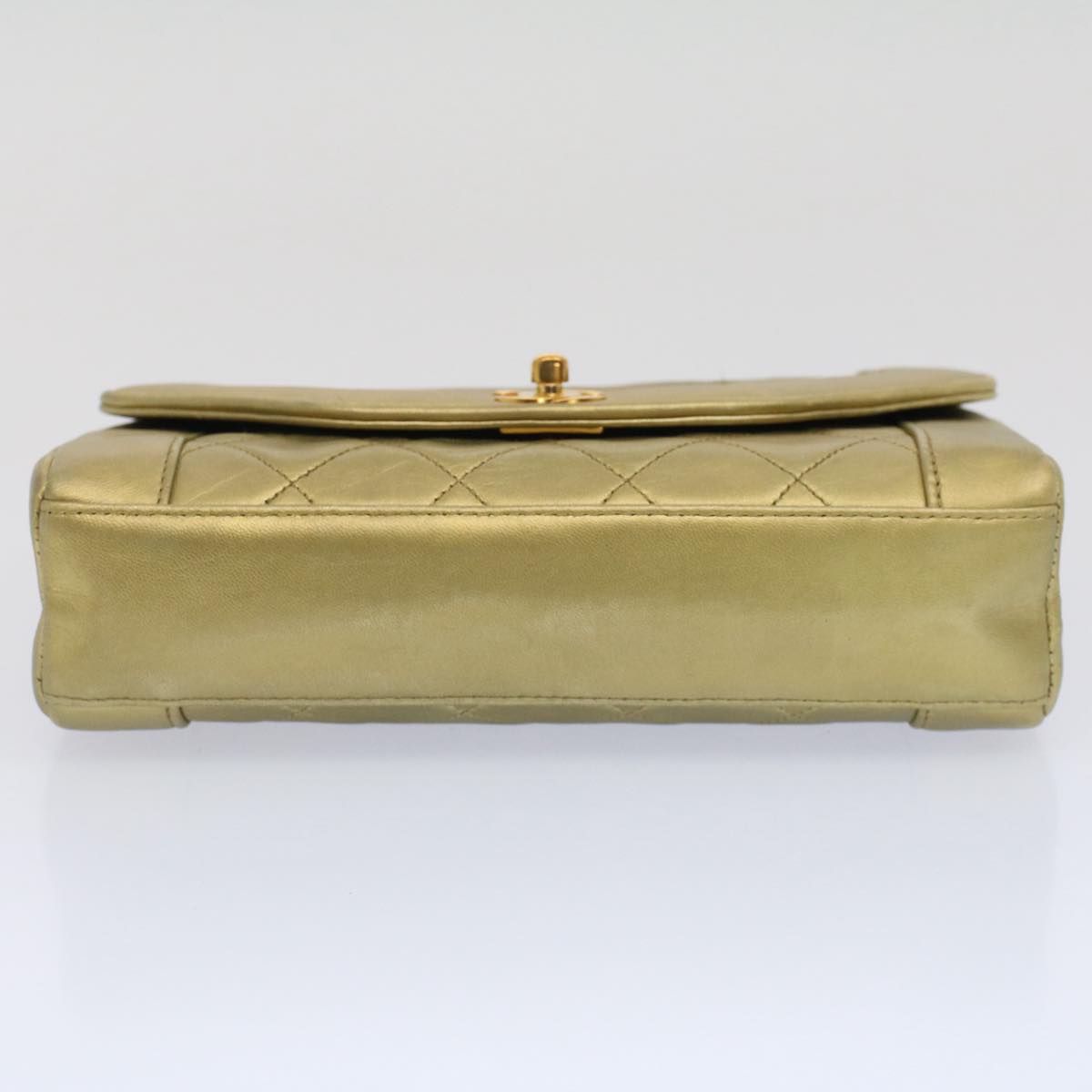 CHANEL Matelasse Turn Lock Chain Shoulder Bag Lamb Skin Gold CC 51274A