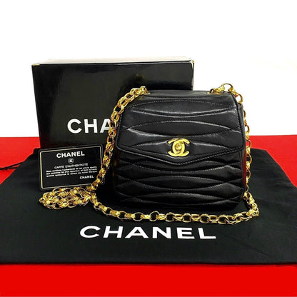 Chanel CC Quilted Leather Chain Crossbody Bag Leather Crossbody Bag