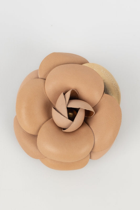 Broche Camlia Chanel