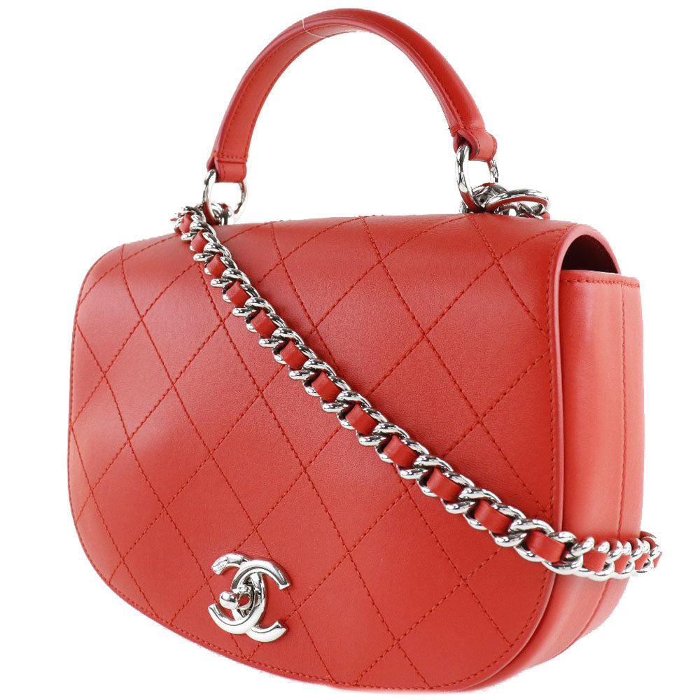 Chanel Chain Shoulder Bag Leather Shoulder Bag in Great Condition