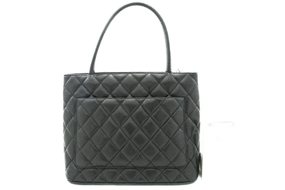 CHANEL Silver Medallion Caviar Shoulder Bag Grand Shopping Tote i75