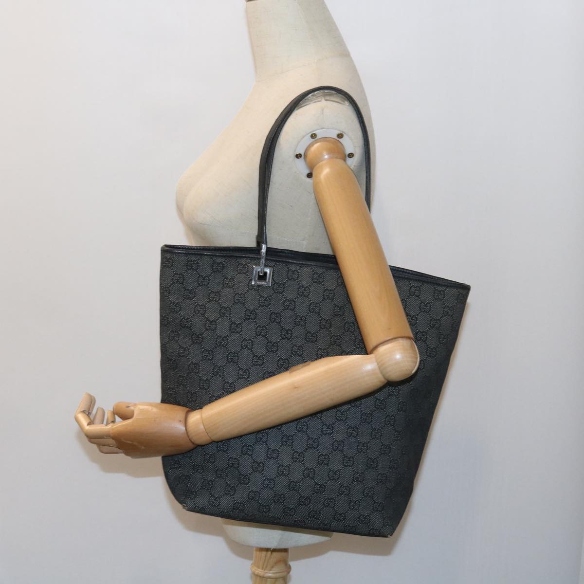 GUCCI GG Canvas Tote Bag Gray 31243  58485