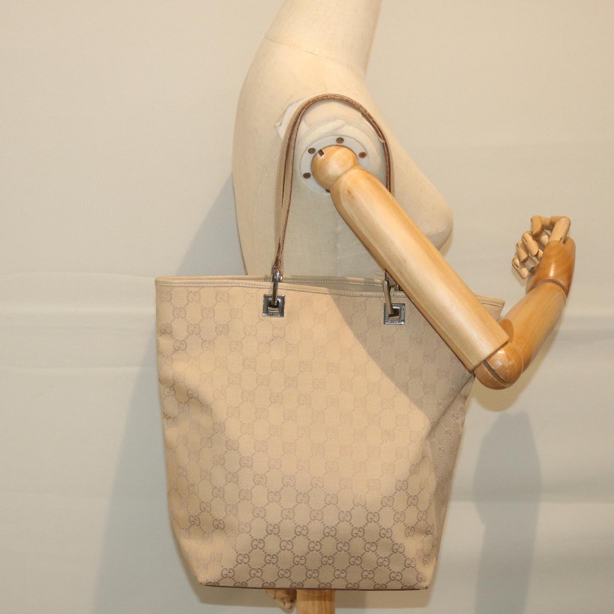 GUCCI GG Canvas Tote Bag Beige 31243  59464