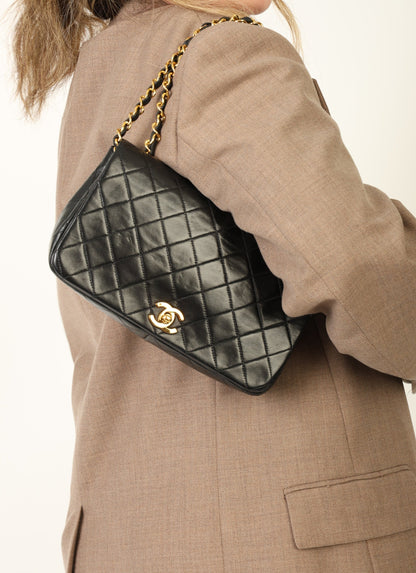Chanel 1989 Lambskin Turnlock Medium Full Flap