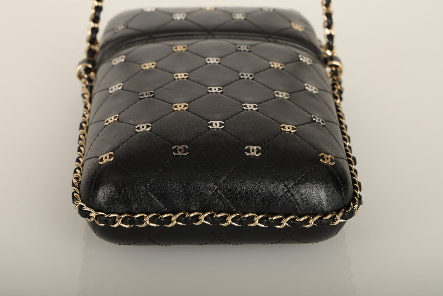 Extremely Rare Chanel 2018 Chain Around Minaudiere
