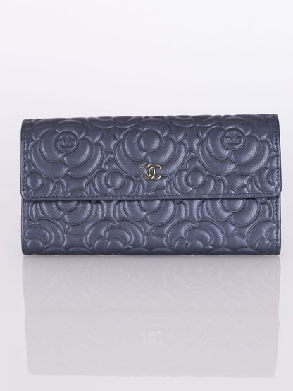Chanel 2019 Goatskin Iridescent Camellia Wallet w/ Chain