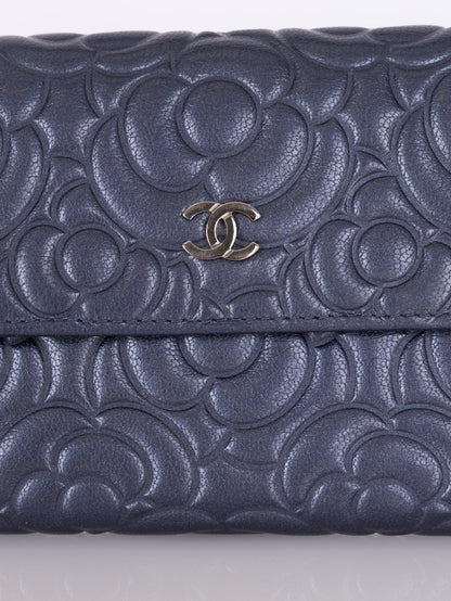 Chanel 2019 Goatskin Iridescent Camellia Wallet w/ Chain
