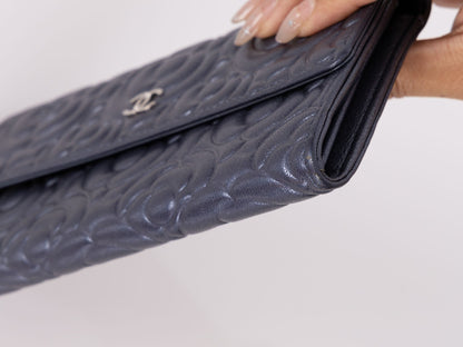 Chanel 2019 Goatskin Iridescent Camellia Wallet w/ Chain