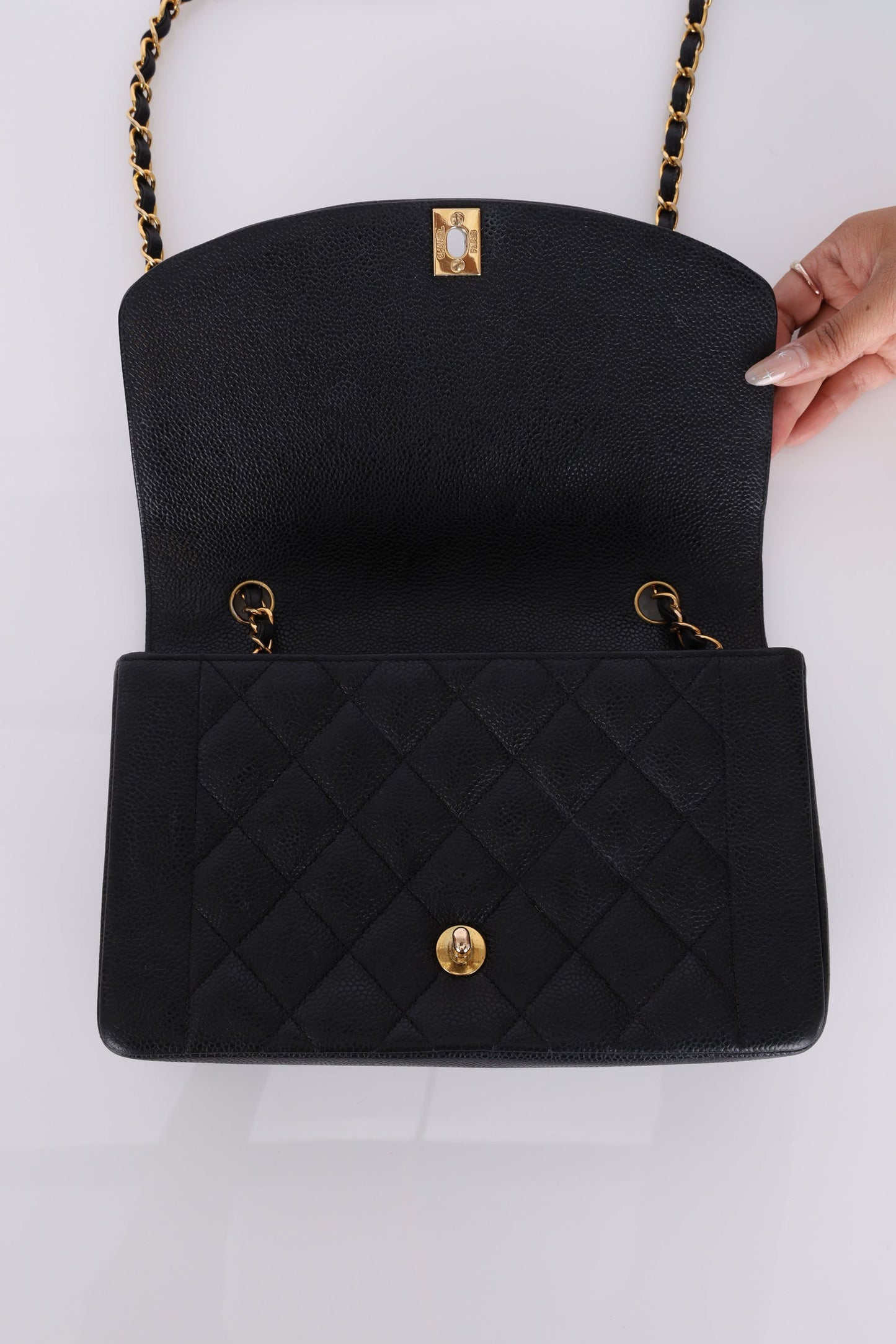 Extremely Rare Chanel 1994 Caviar Medium Diana