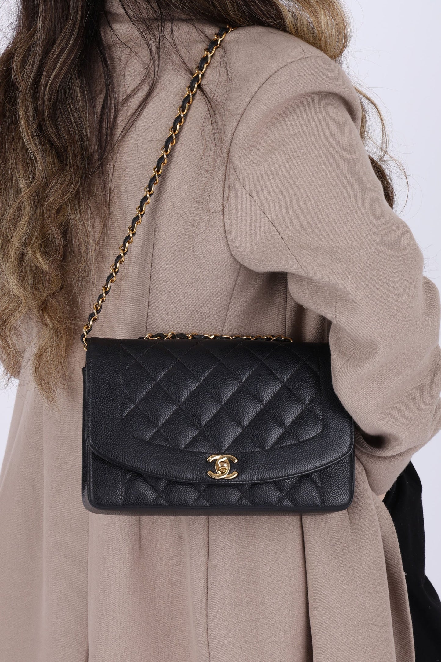 Extremely Rare Chanel 1994 Caviar Medium Diana