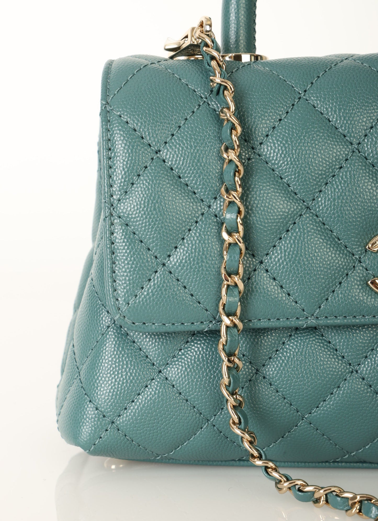 Chanel 21A Caviar Small Coco Handle