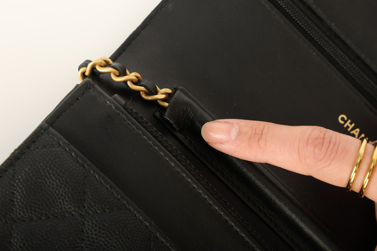 Chanel 2018 Caviar Filigree Wallet on Chain
