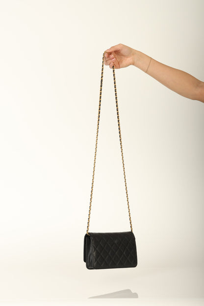 Chanel 2018 Caviar Filigree Wallet on Chain