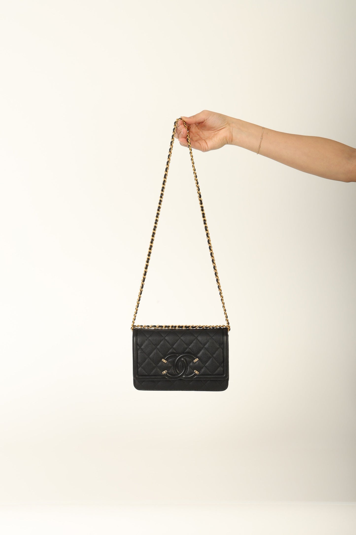 Chanel 2018 Caviar Filigree Wallet on Chain