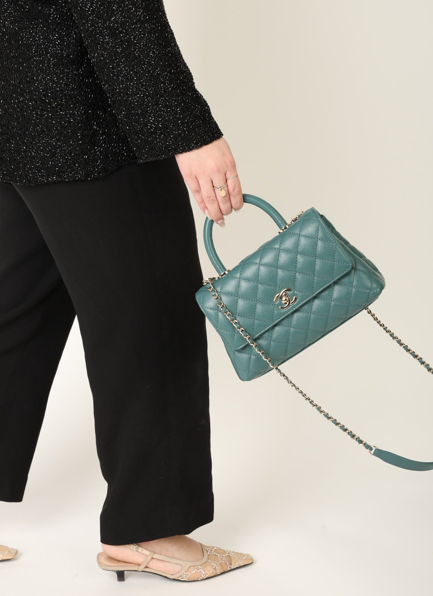 Chanel 21A Caviar Small Coco Handle