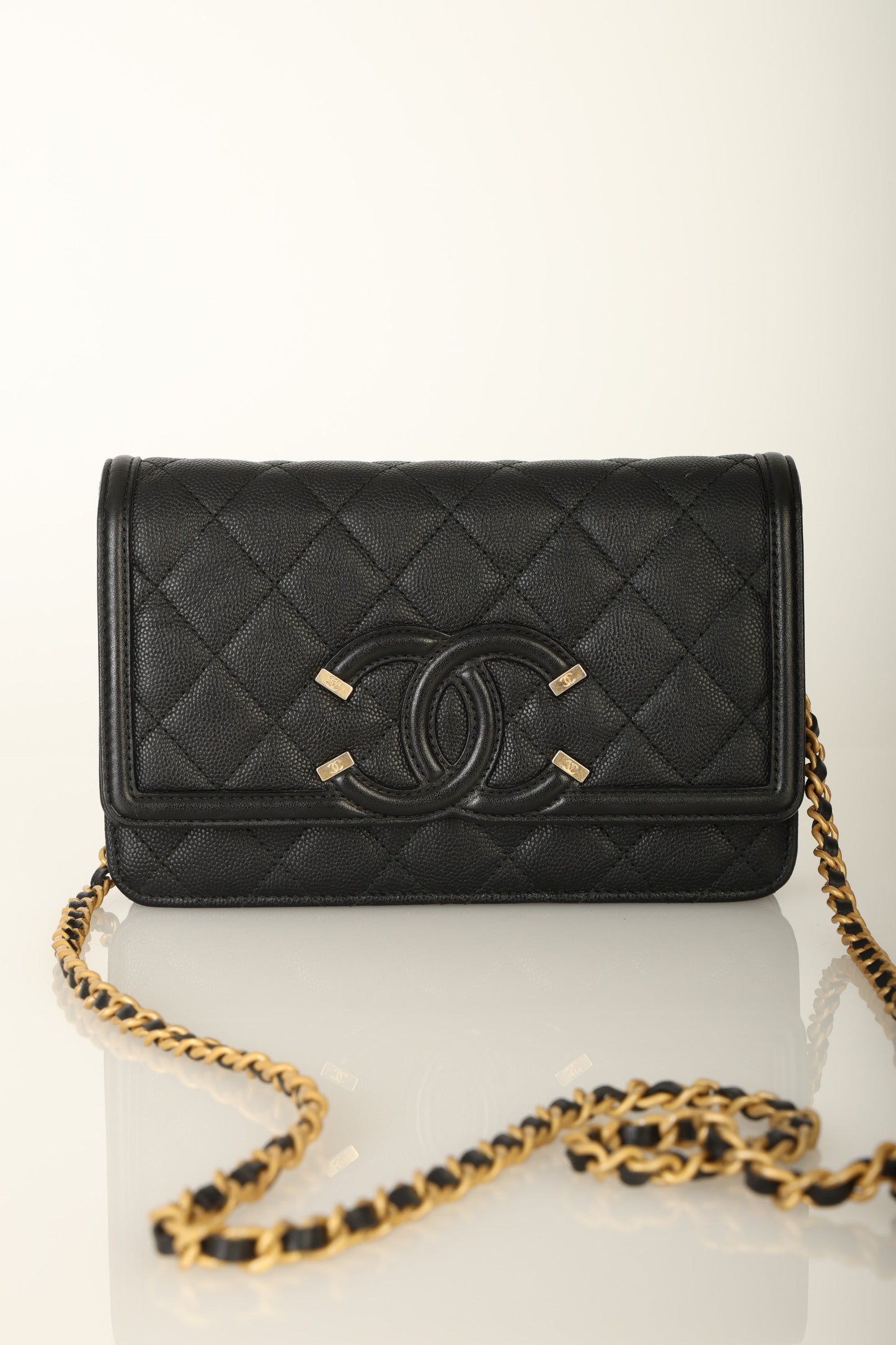 Chanel 2018 Caviar Filigree Wallet on Chain