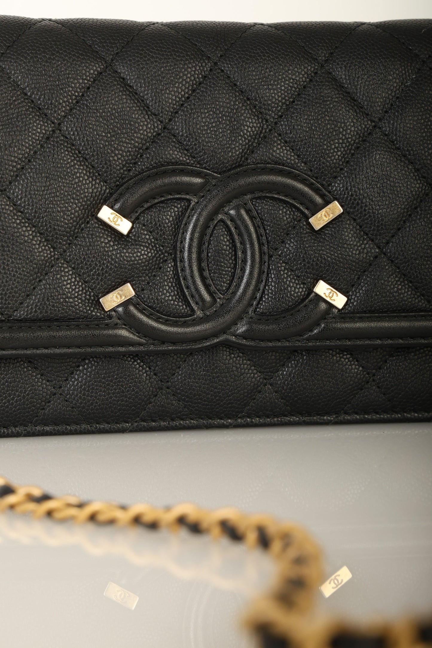 Chanel 2018 Caviar Filigree Wallet on Chain