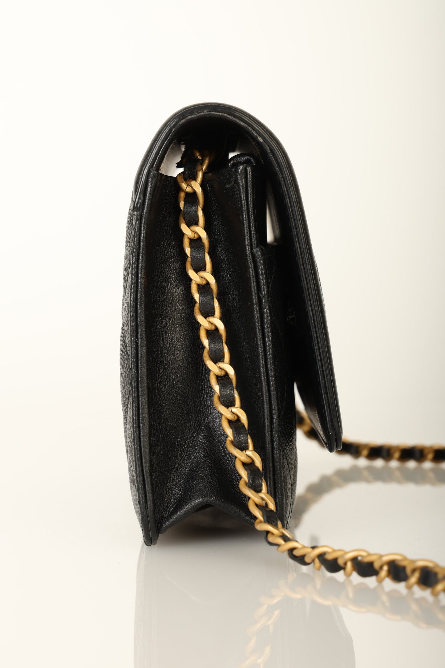 Chanel 2018 Caviar Filigree Wallet on Chain
