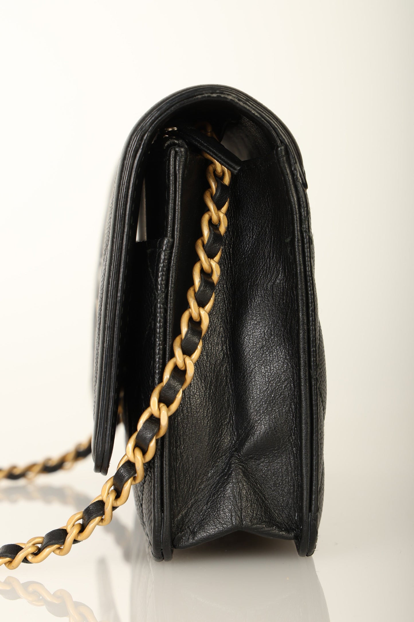 Chanel 2018 Caviar Filigree Wallet on Chain
