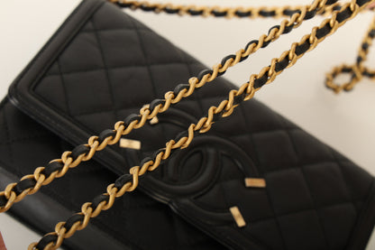 Chanel 2018 Caviar Filigree Wallet on Chain