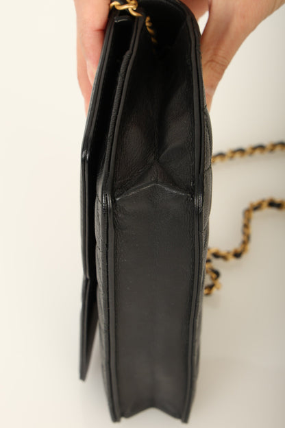 Chanel 2018 Caviar Filigree Wallet on Chain