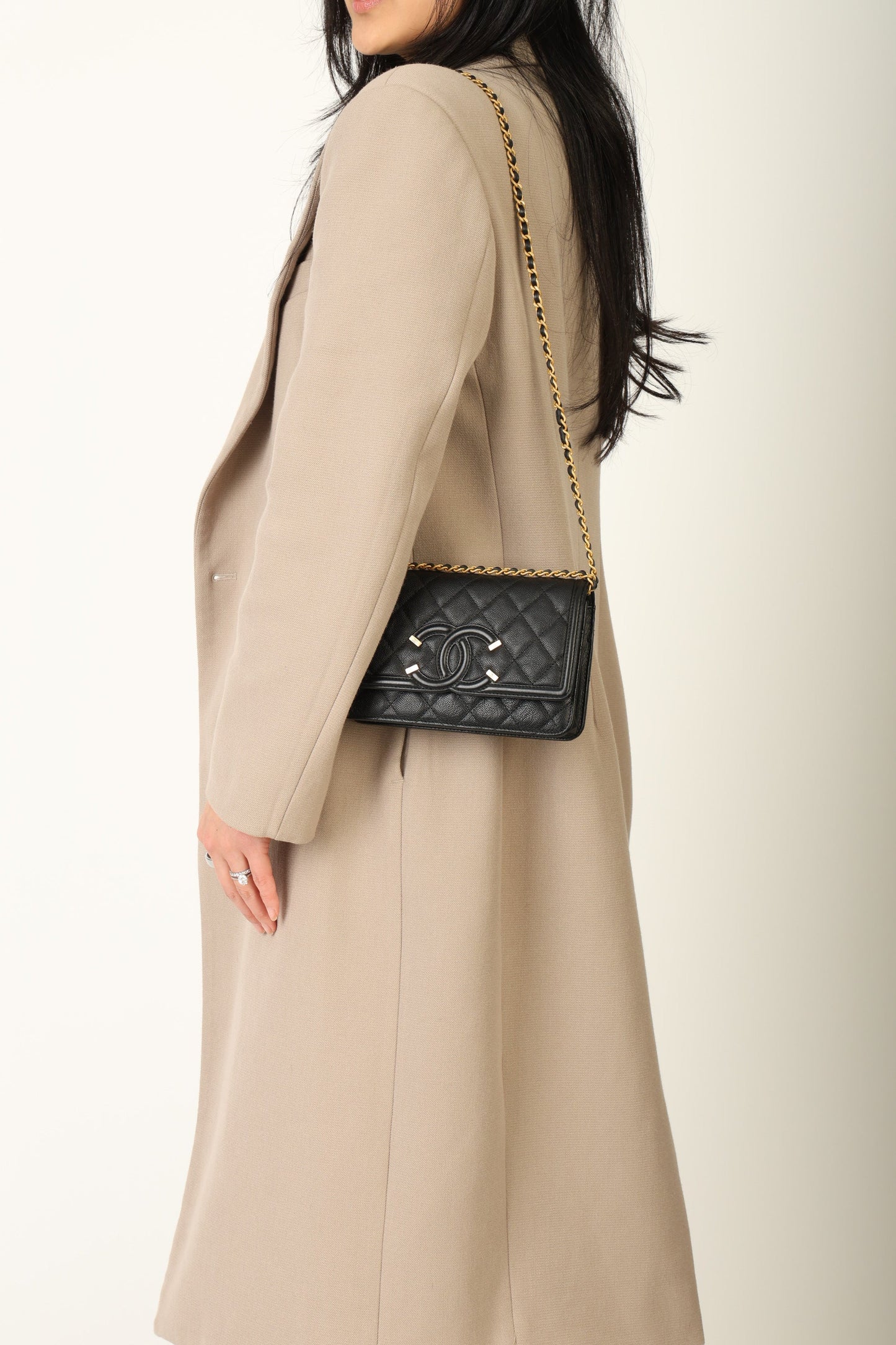 Chanel 2018 Caviar Filigree Wallet on Chain