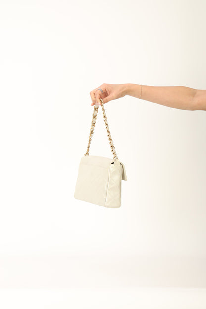 Chanel 2000 Caviar Iridescent Shoulder Bag