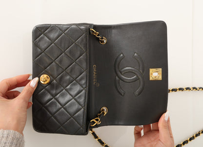 Chanel 1989 Lambskin Mini Full Flap