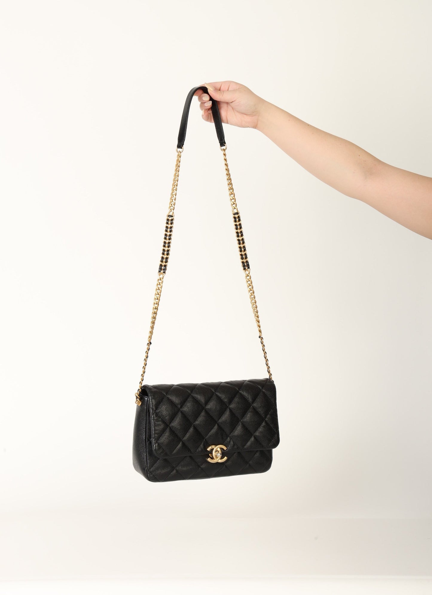 Chanel 22P Caviar Large Melody Flap