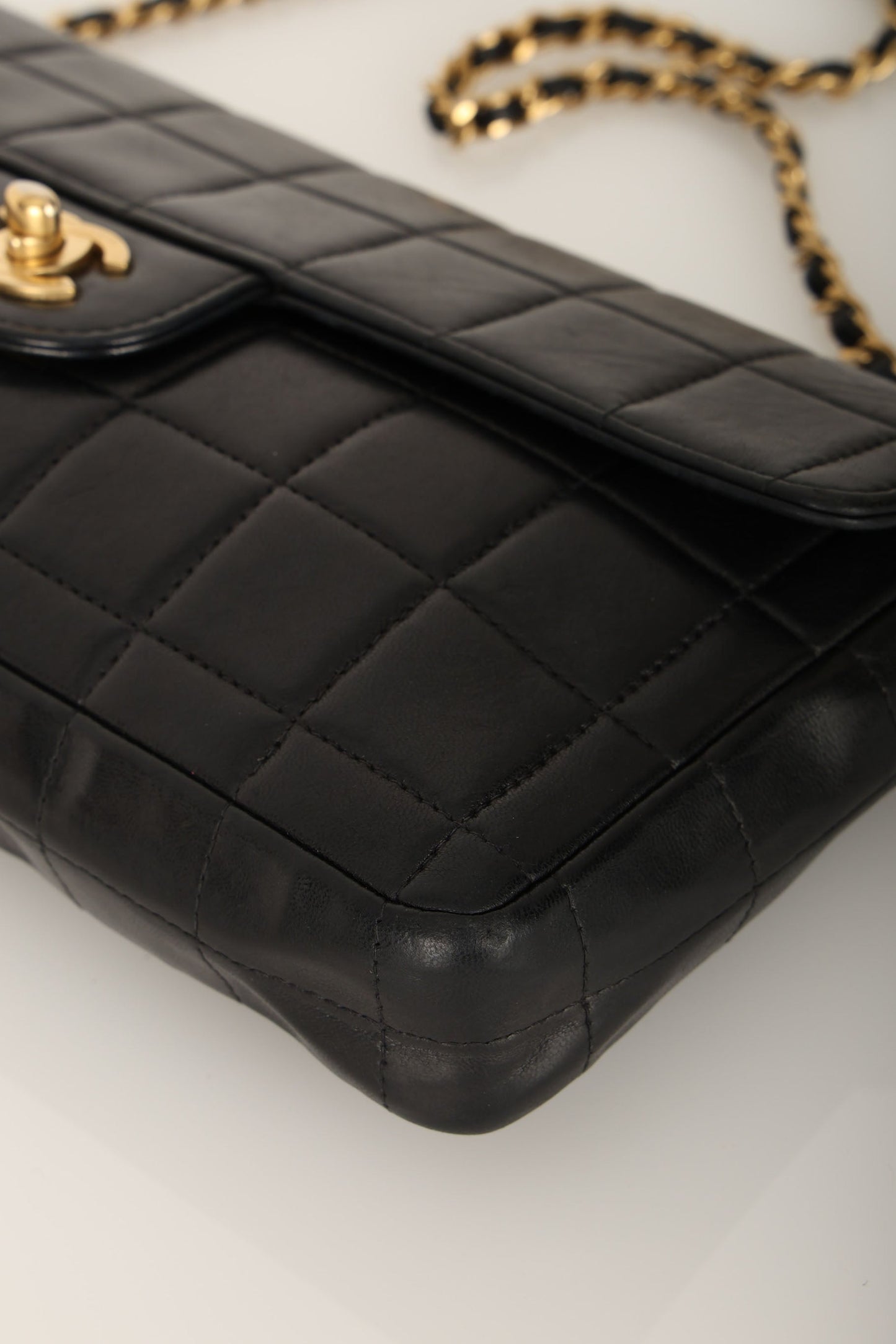 Chanel 2000 Lambskin East West Chocolate Bar