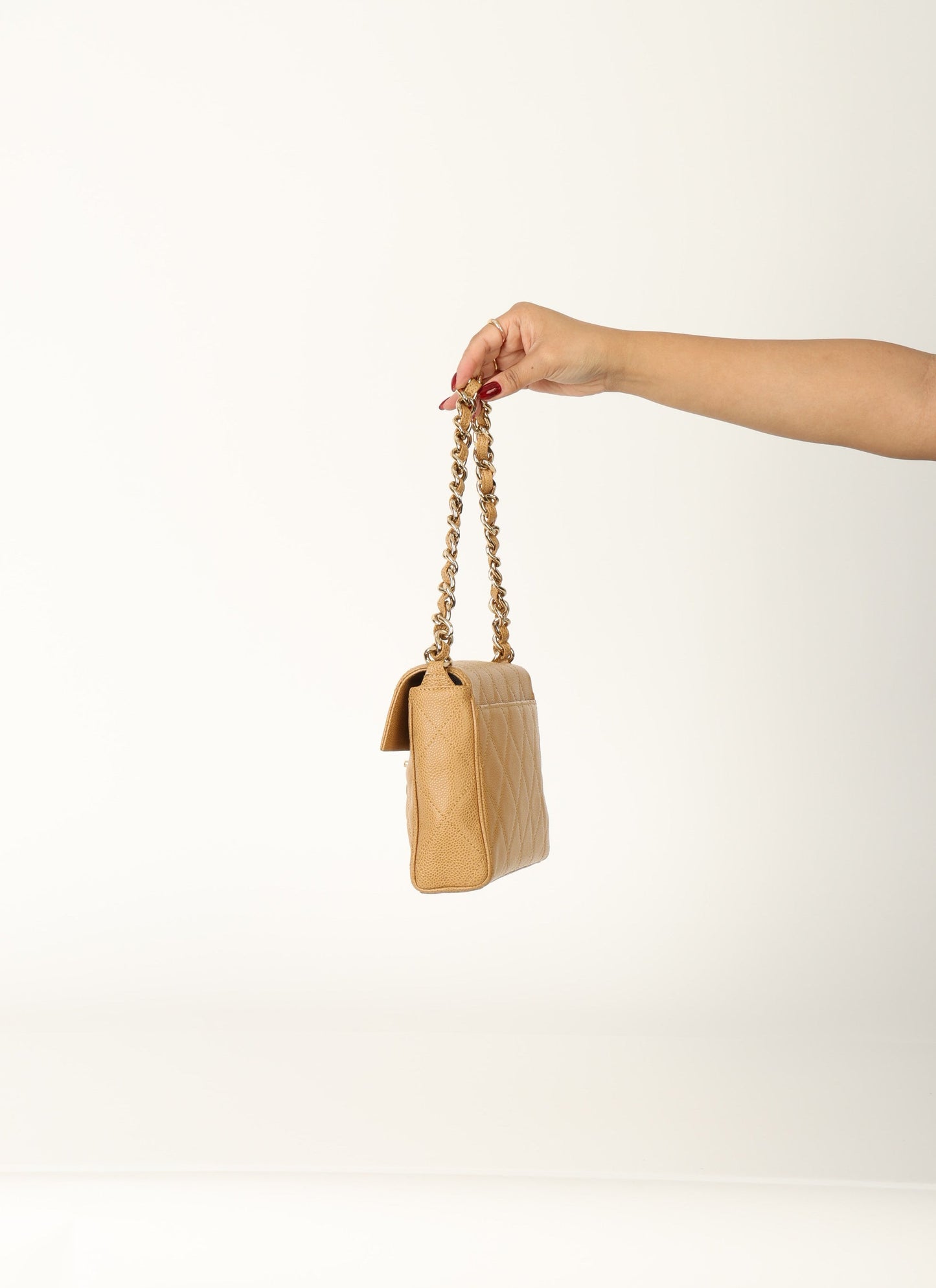 Chanel 2000 Caviar Beige Single Flap