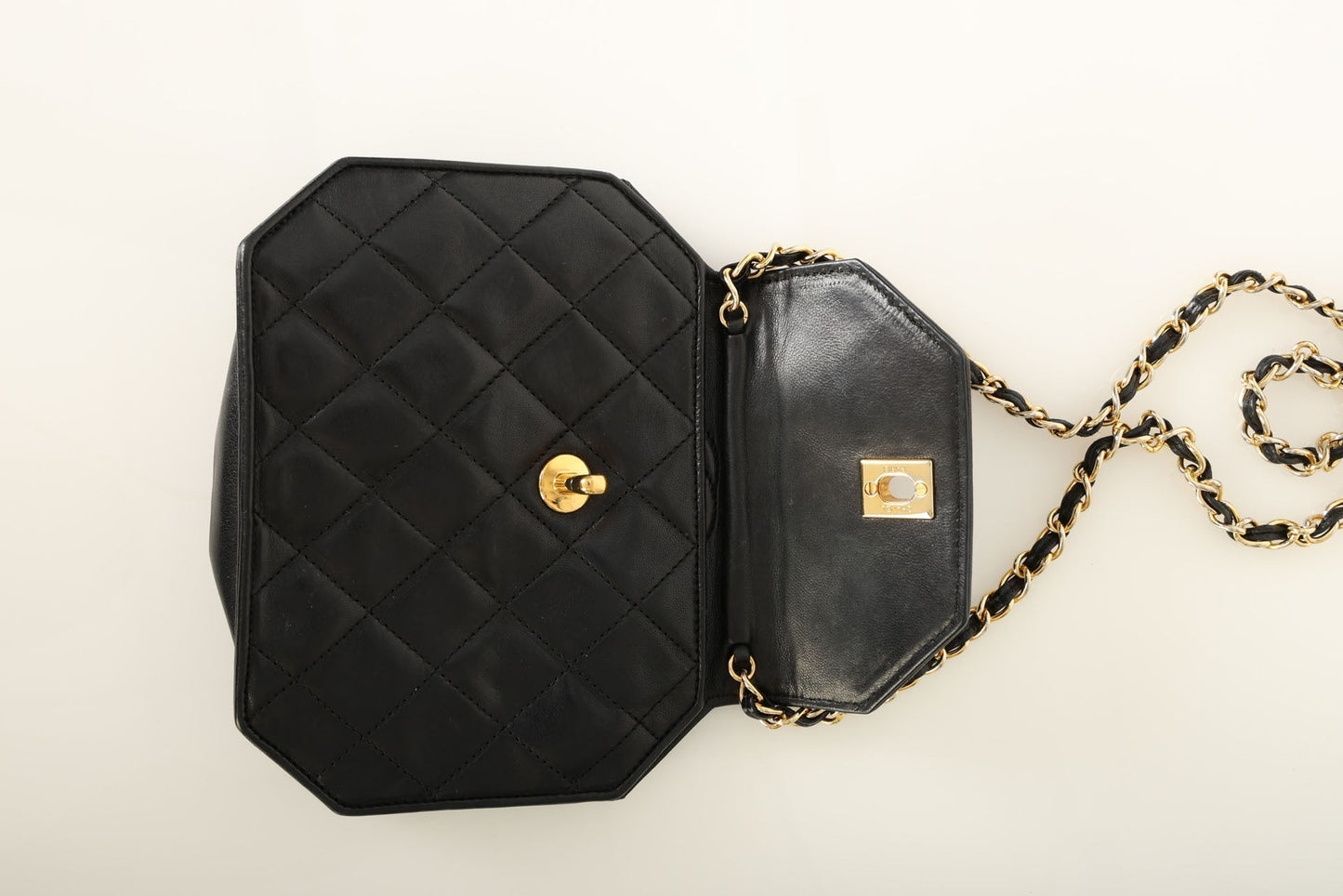 Extremely Rare Chanel 1989 Lambskin Octagon Mini Bag