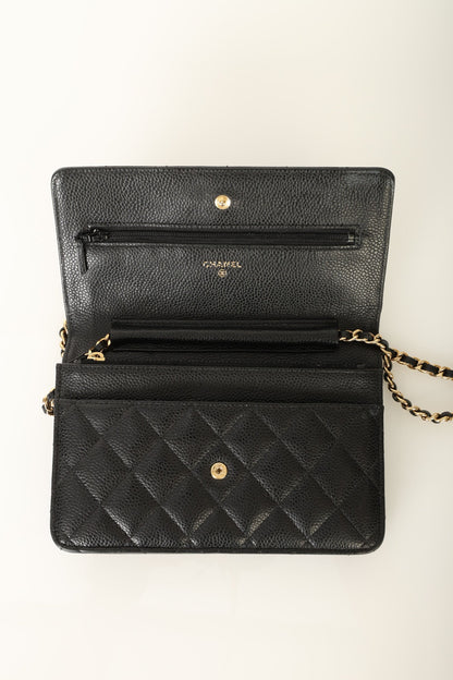 Chanel 2017 Caviar Wallet on Chain