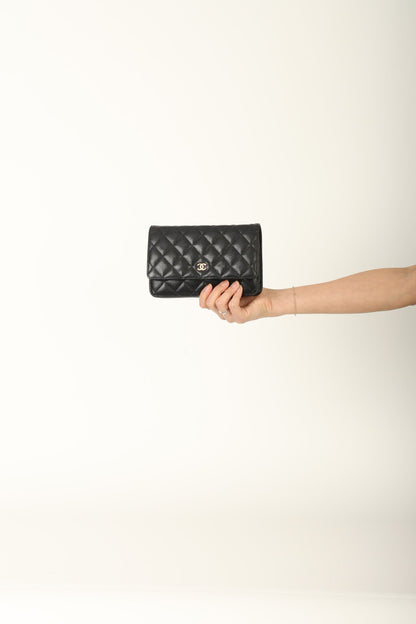 Chanel 2017 Caviar Wallet on Chain