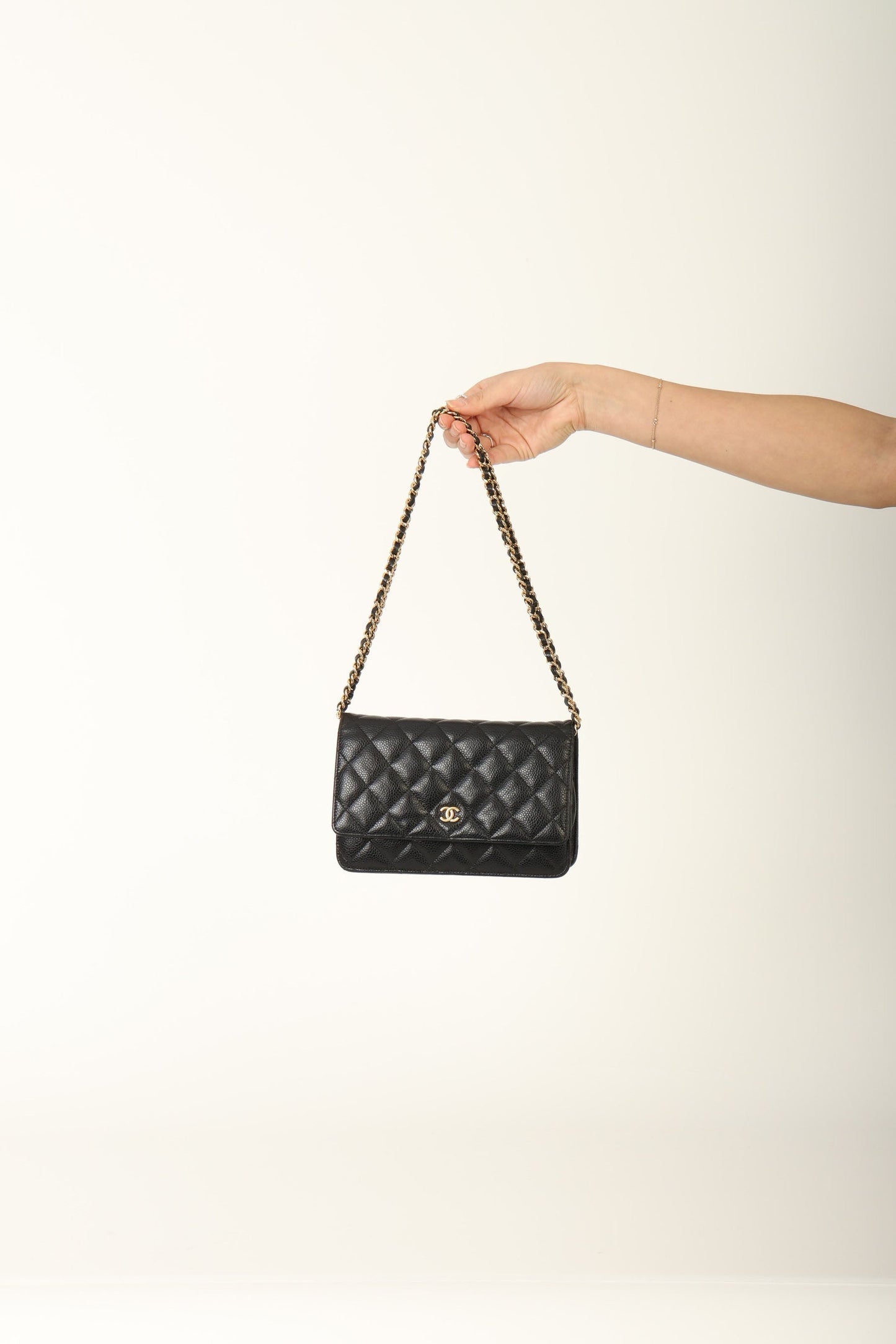 Chanel 2017 Caviar Wallet on Chain
