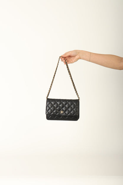 Chanel 2017 Caviar Wallet on Chain
