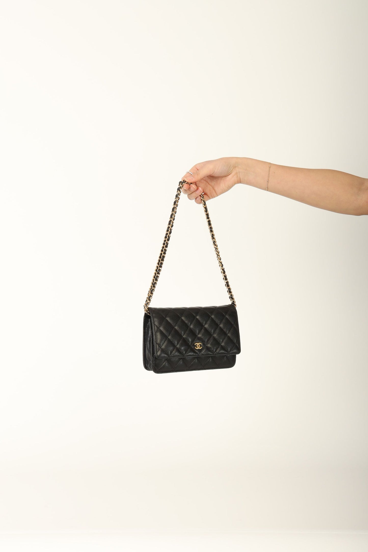 Chanel 2017 Caviar Wallet on Chain
