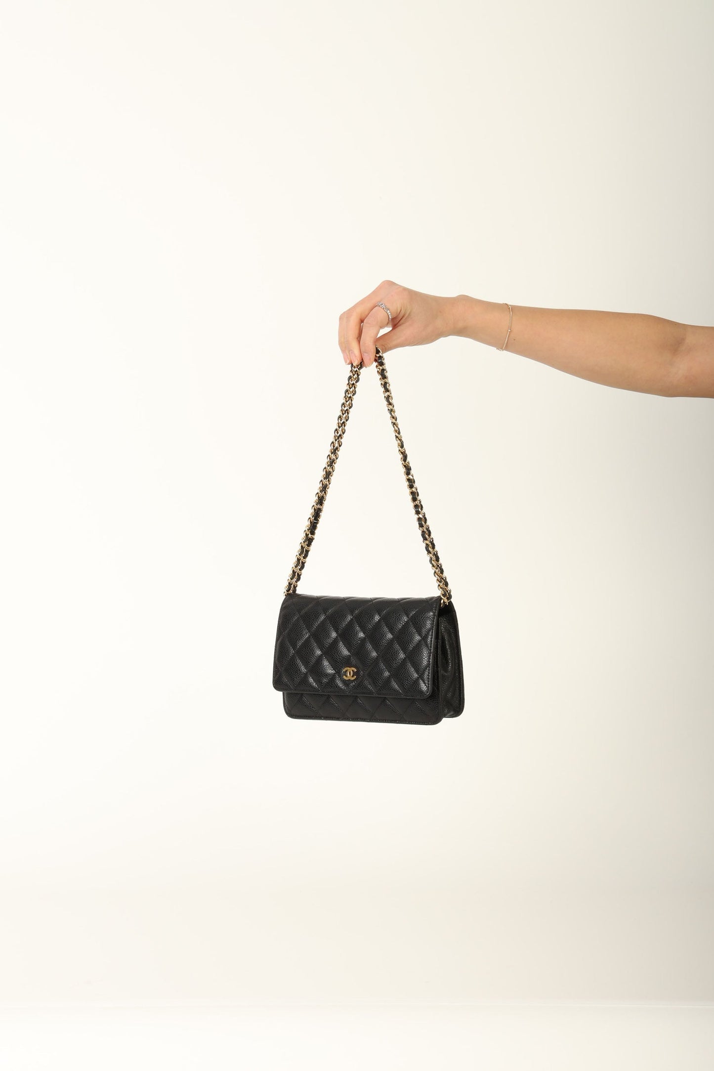 Chanel 2017 Caviar Wallet on Chain