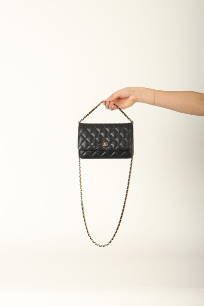 Chanel 2017 Caviar Wallet on Chain