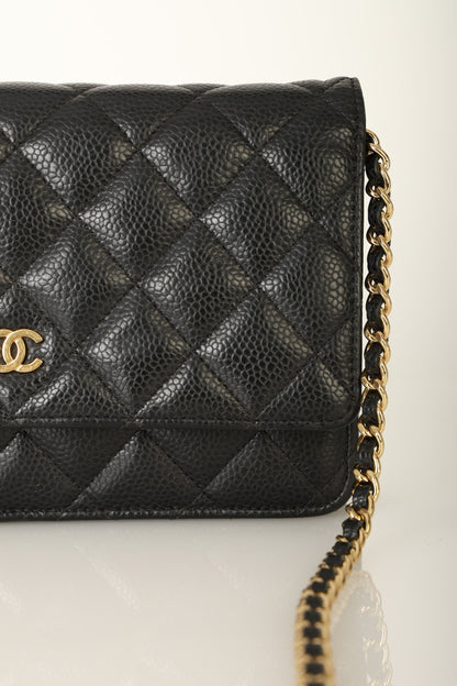 Chanel 2017 Caviar Wallet on Chain