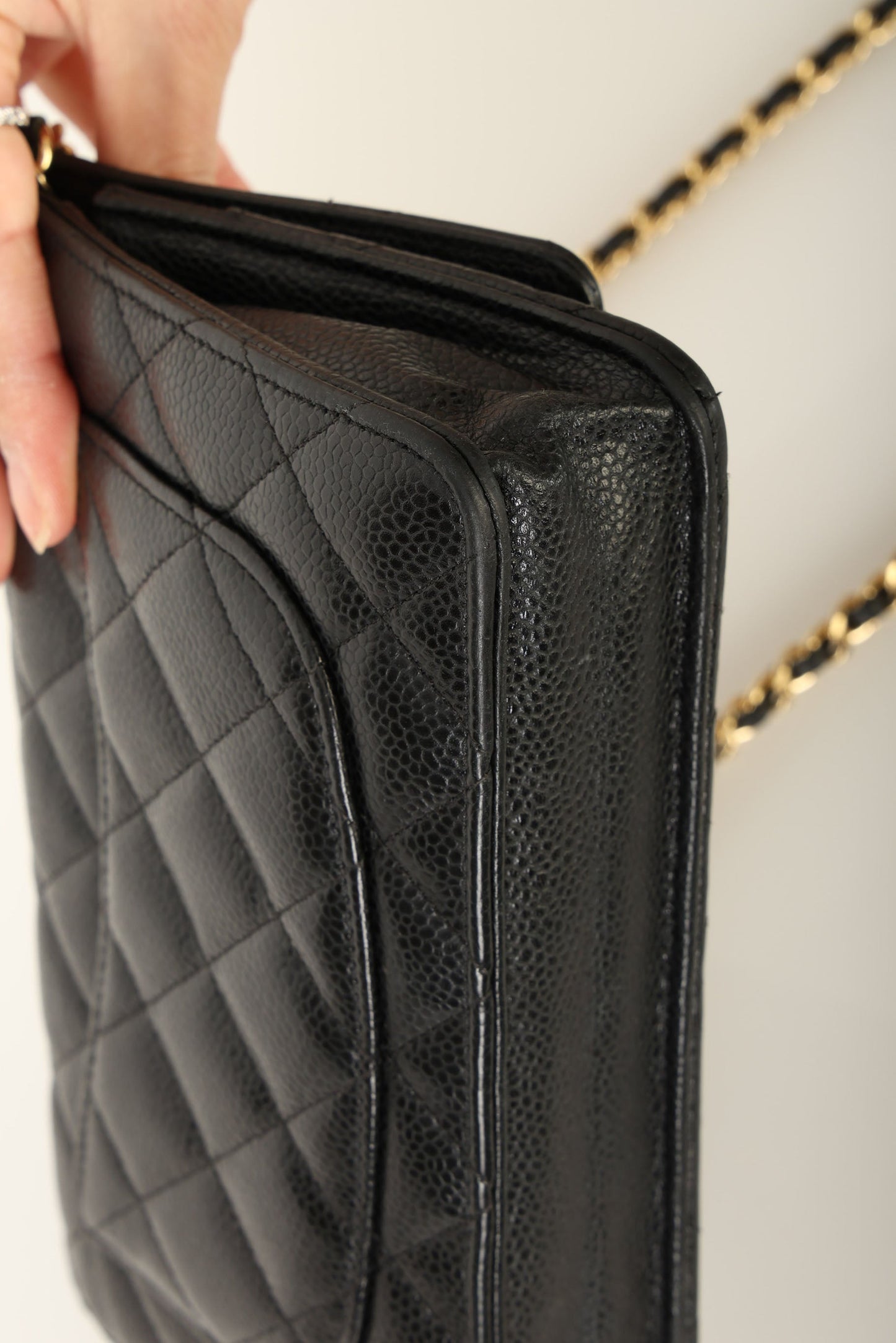 Chanel 2017 Caviar Wallet on Chain
