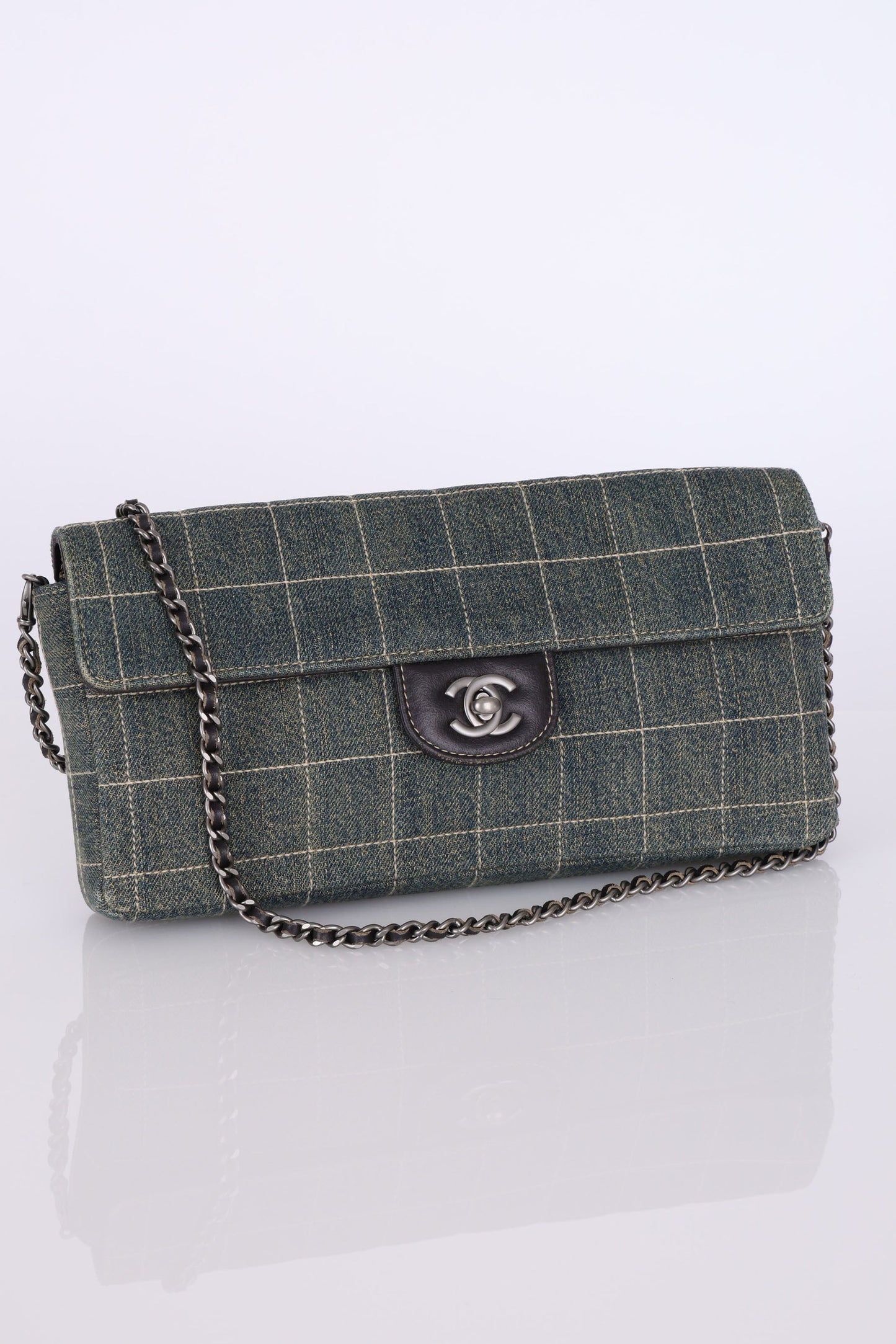 Chanel 2000 Denim East West Flap