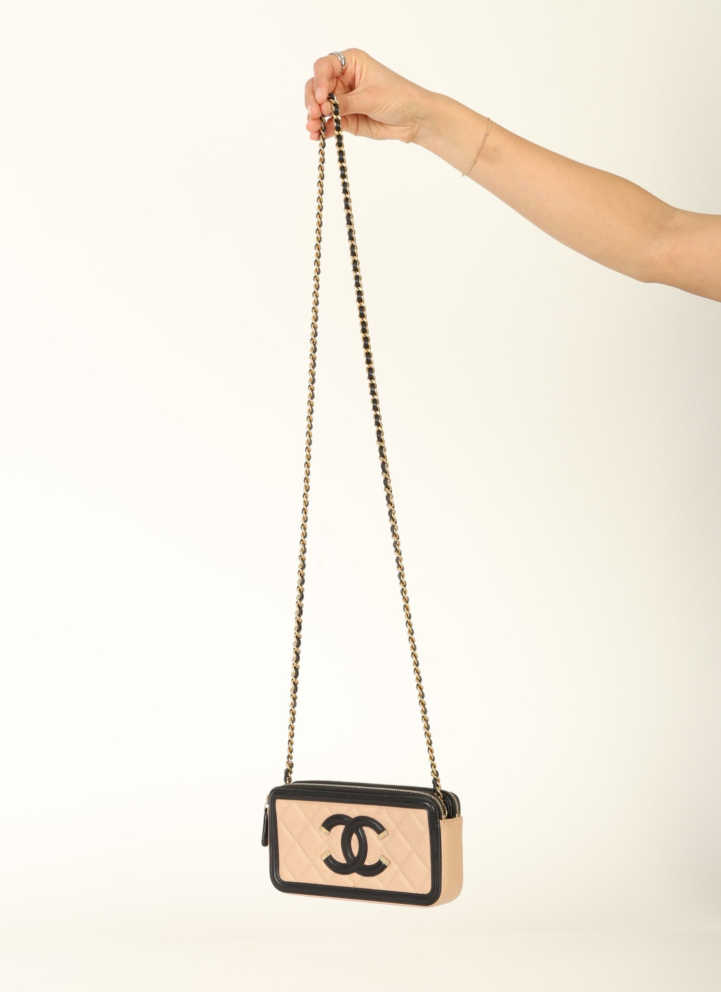 Chanel 2018 Caviar Filigree Chain Shoulder Bag