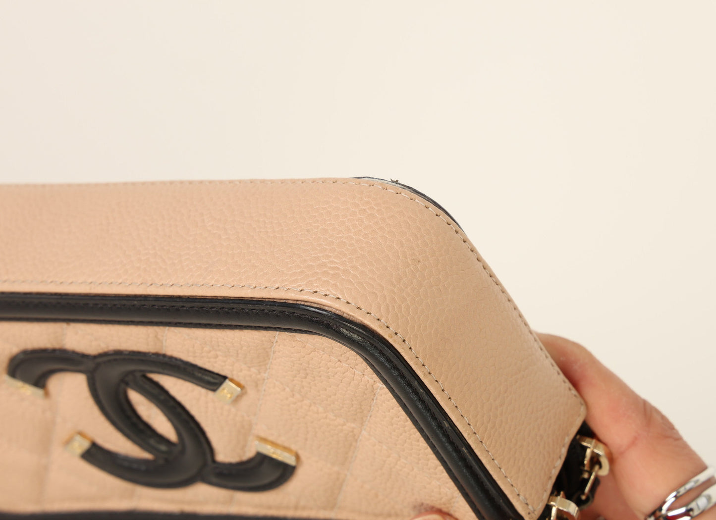 Chanel 2018 Caviar Filigree Chain Shoulder Bag