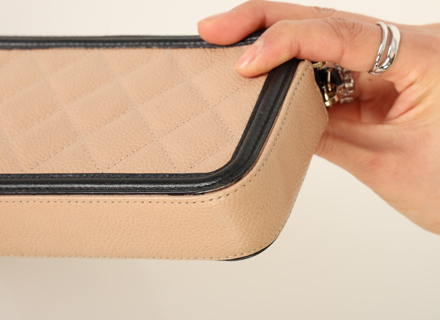 Chanel 2018 Caviar Filigree Chain Shoulder Bag