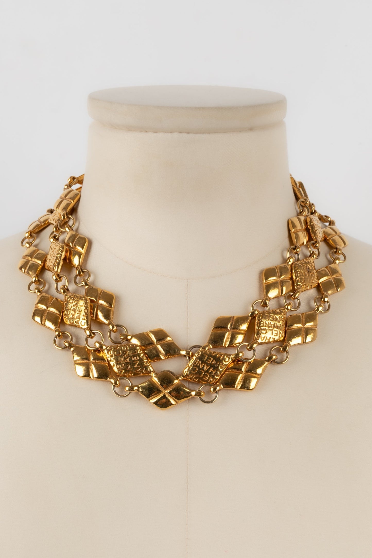 Collier dor Chanel 1990s